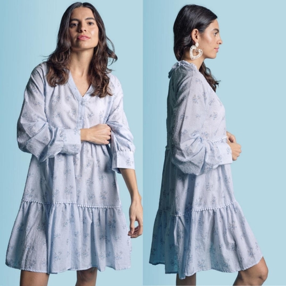 NWT The Shirt by Rochelle Behrens the Candice floral dress in soft blue ditsy - Picture 2 of 8